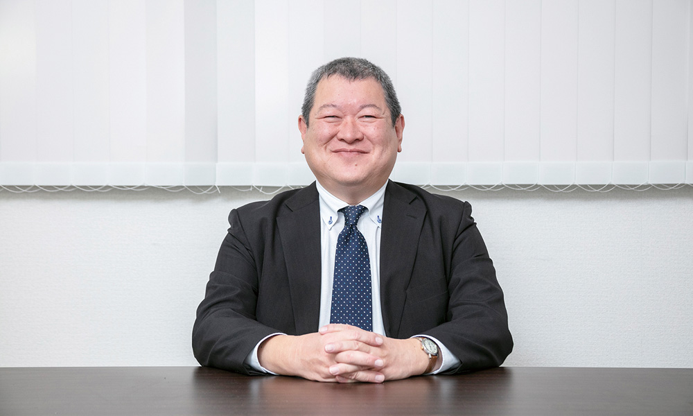 北海道はまなす食品株式会社　代表取締役社長　佐藤靖史